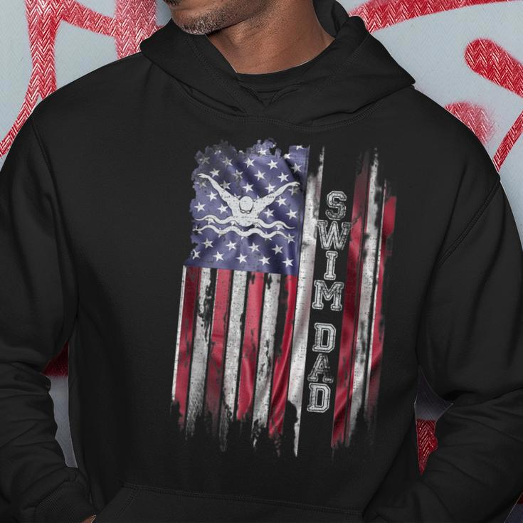 Vintage Usa Flag Proud Swimming Dad Swim Swimmer Silhouette Hoodie Funny Gifts