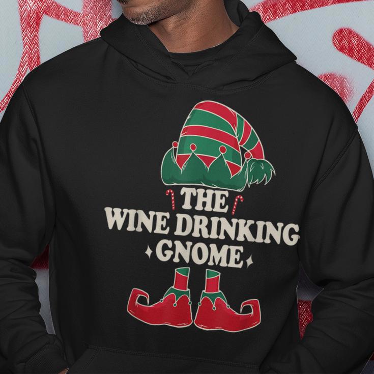 Weintrinkender Gnom Herren Hoodie, Lustiges Motiv für Weinliebhaber Lustige Geschenke