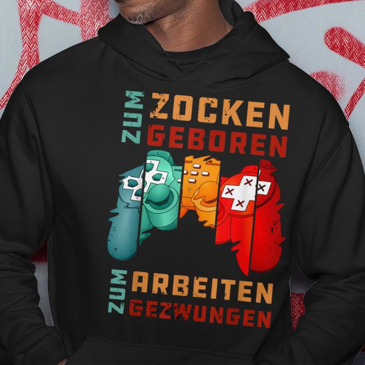 Zum Zocken Geboren Zum Arbeiten Gezwungen Konsole Ps5 Gaming Hoodie Lustige Geschenke