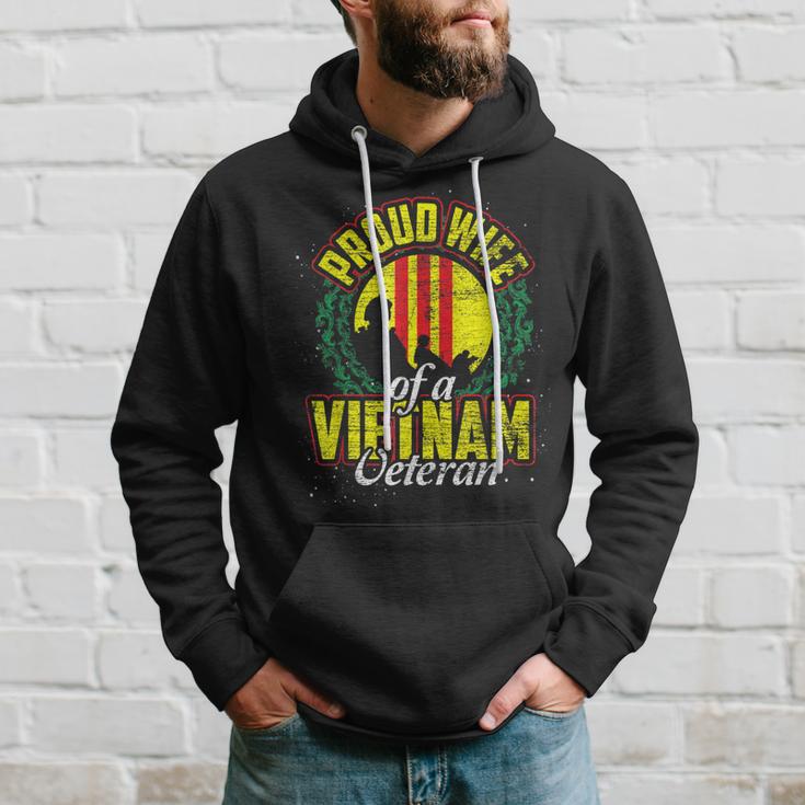 Proud Wife Of A Vietnam Veteran Veterans Day  Men Hoodie Graphic Print Hooded Sweatshirt