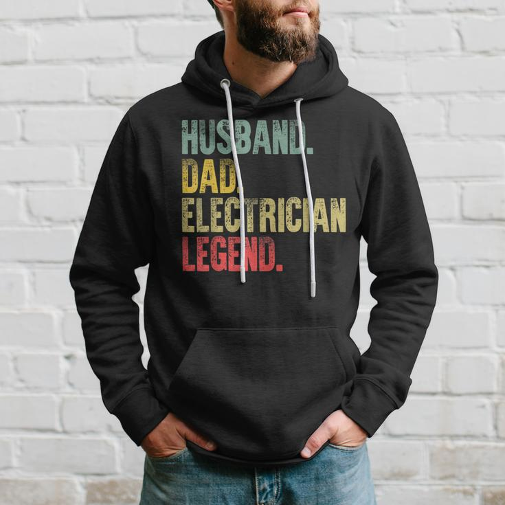 Mens Funny Vintage Husband Dad Electrician Legend Retro Hoodie Gifts for Him