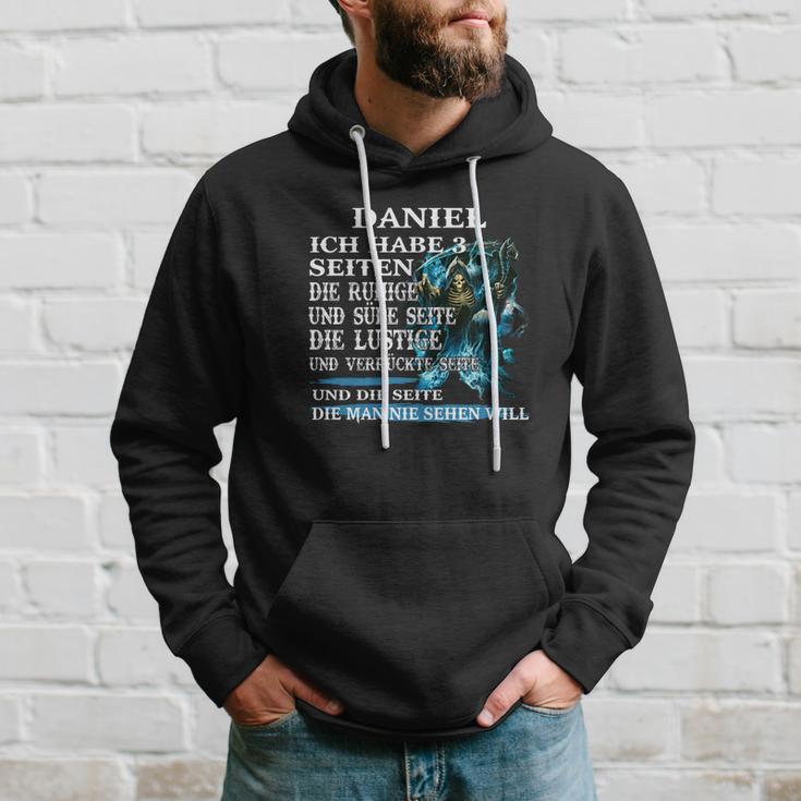 Personalisiertes Daniel Hoodie mit Drachenmotiv, Eigenschaften-Design Geschenke für Ihn