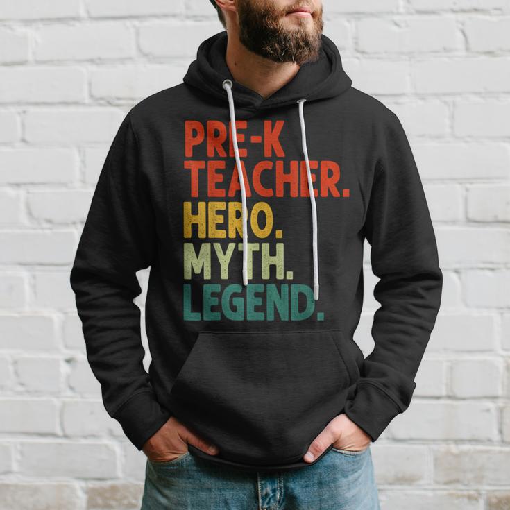 Pre-K Teacher Hero Myth Legend Vintage Lehrertag Hoodie Geschenke für Ihn