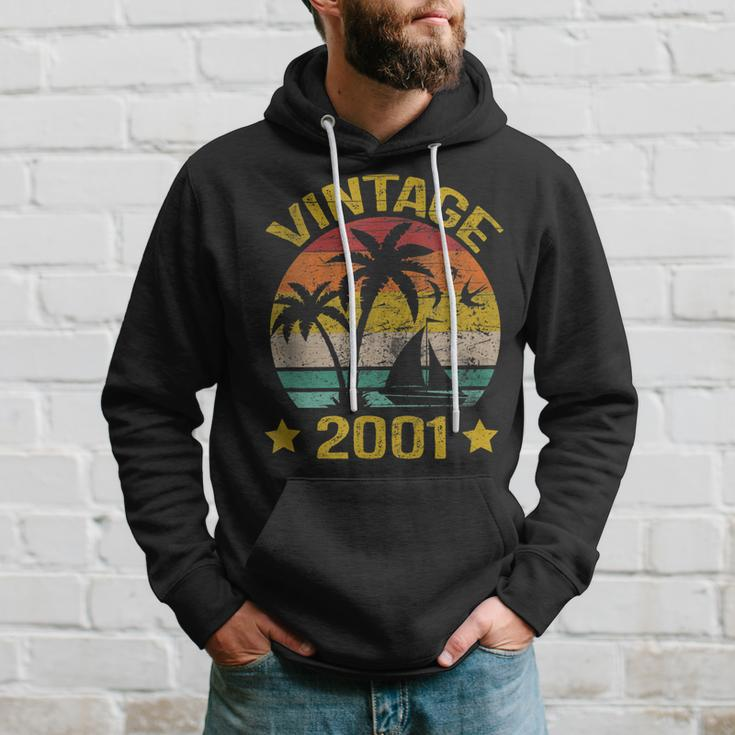 Vintage 2001 Made In 2001 22Nd Birthday Gift 22 Year Old Men Hoodie Graphic Print Hooded Sweatshirt Gifts for Him