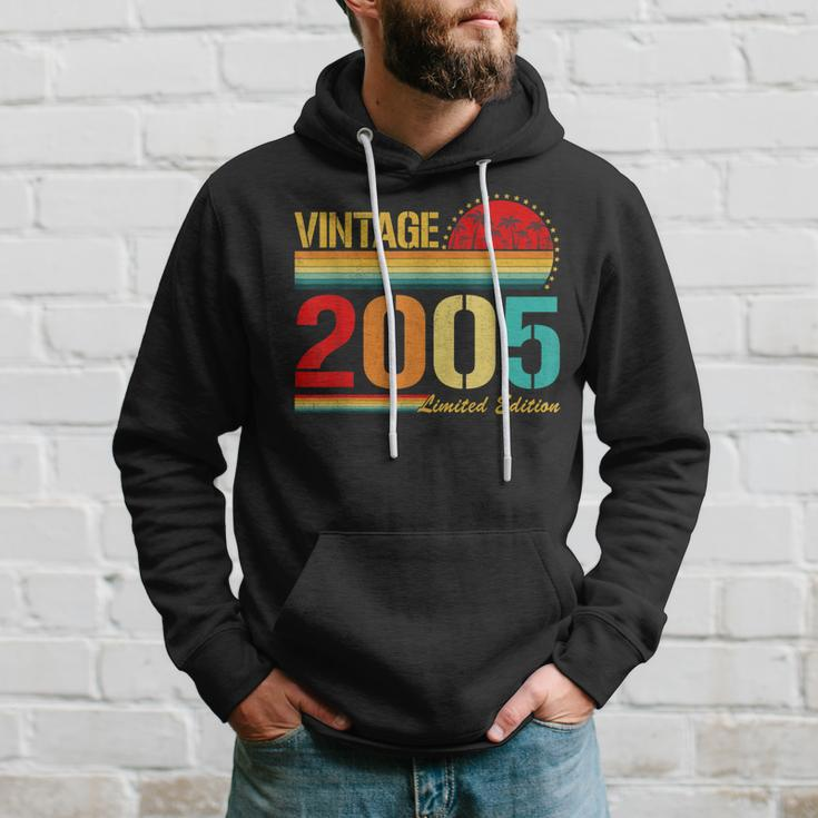 Vintage Born In 2005 Birthday Year Party Wedding Anniversary Hoodie Gifts for Him