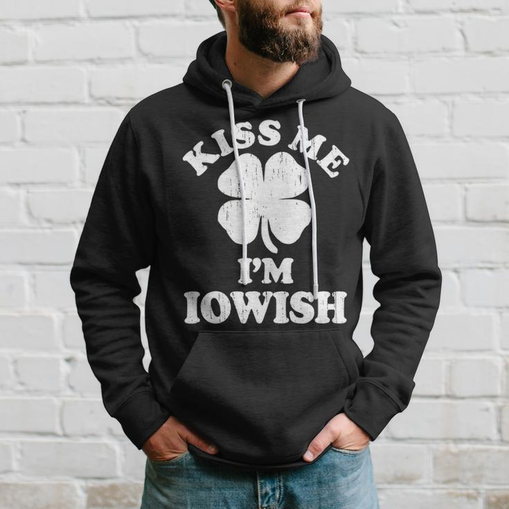 Vintage Kiss Me Im Iowish Shamrock Funny St Patricks Day Hoodie Gifts for Him