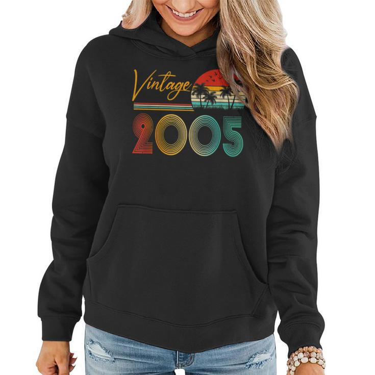 Vintage 2005 Made In 2005 18Th Birthday Gift 18 Year Old  Women Hoodie