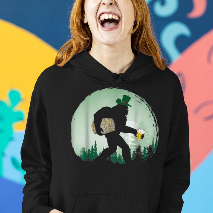 Bigfoot Irish Drinking Beer St Patricks Day Sasquatch  Women Hoodie
