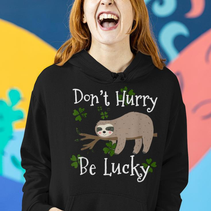 Dont Hurry Be Lucky Dad Mom Boy Girl Party Gift Shamrock Women Hoodie Gifts for Her