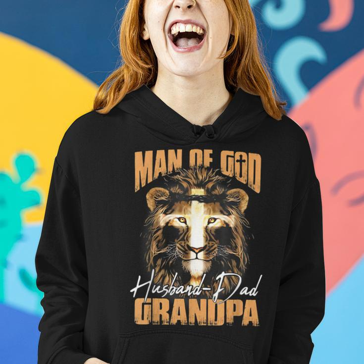 Man Of God Lion Husband Dad Grandpa Christian Fathers Day Women Hoodie Gifts for Her