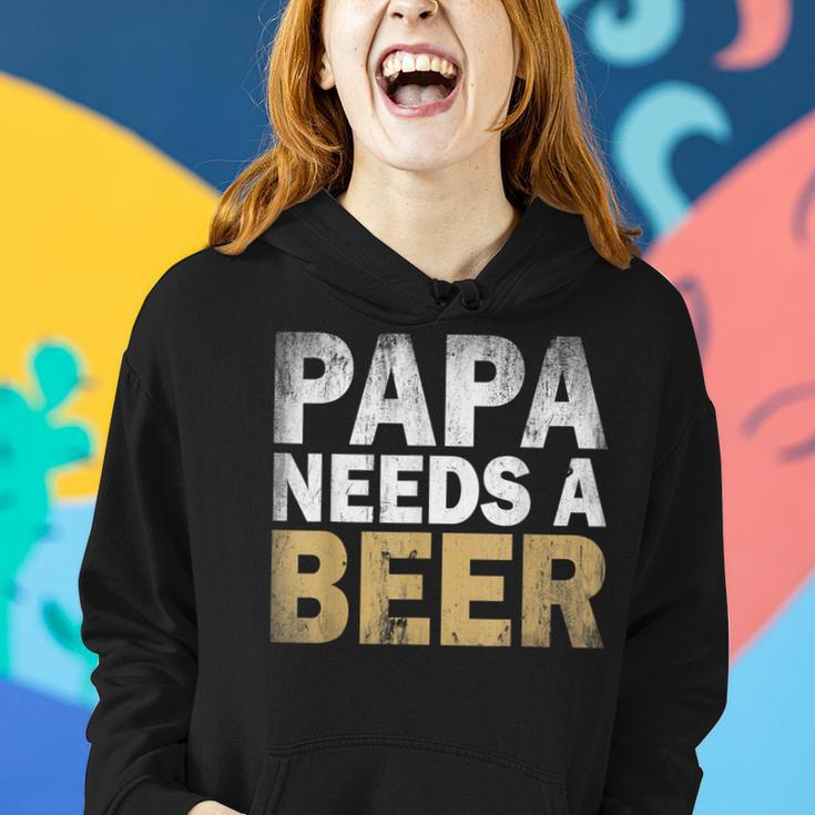 Papa Braucht Ein Bier Lustiges Herren Hoodie, Statement in Schwarz Geschenke für Sie