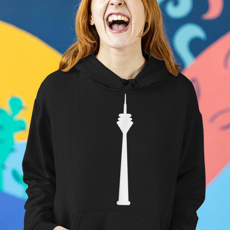 Schwarzes Hoodie mit Weißem Turmdruck Motiv, Modisches Stadtdesign Tee Geschenke für Sie