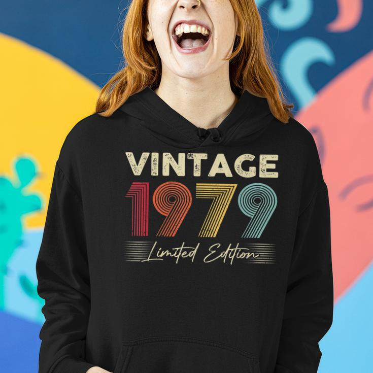 Vintage 1979 Wedding Anniversary Born In 1979 Birthday Party Women Hoodie Gifts for Her