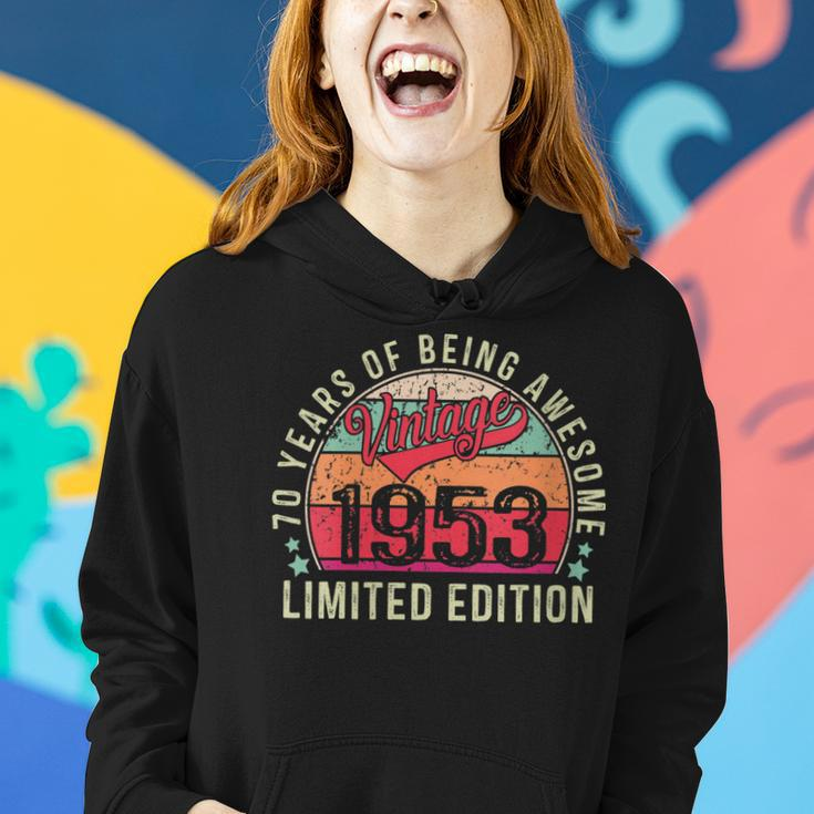 Womens Vintage 1953 70Th Birthday Gift Men Women 70 Years Old Women Hoodie Gifts for Her