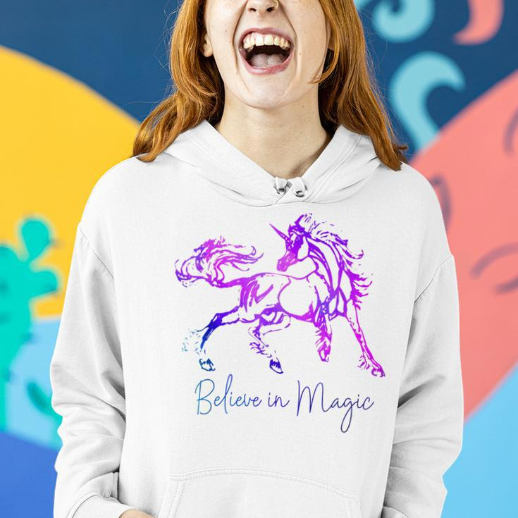 Believe In Magic Einhorn-Hoodie, Vintage-Fantasiekunst für Pferdefans Geschenke für Sie