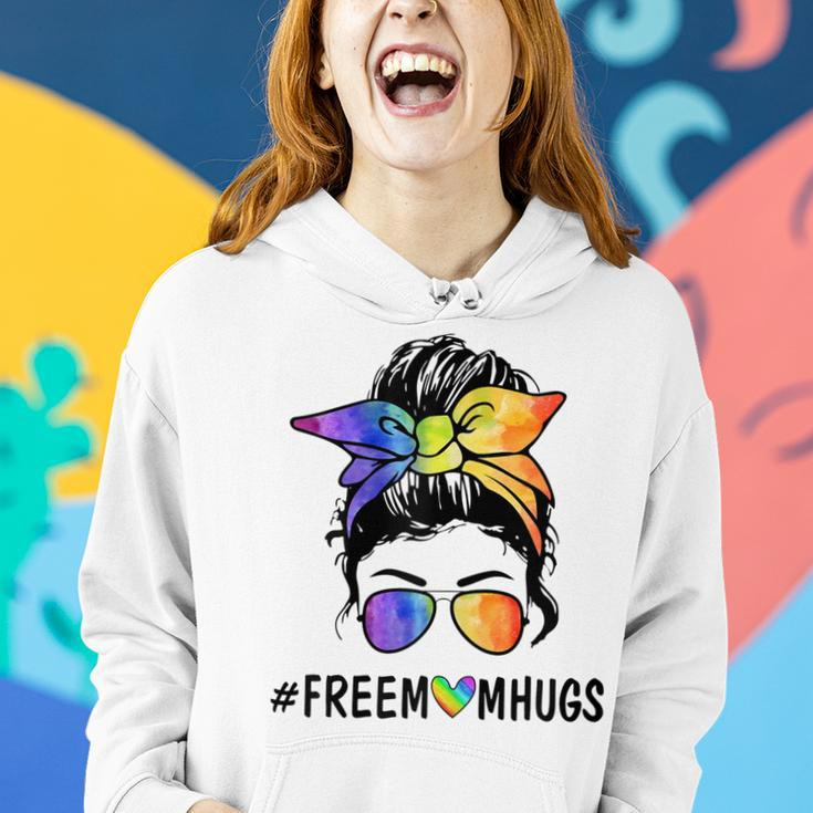 Womens Ph Free Mom Hugs Messy Bun Lgbt Pride Rainbow Women Hoodie Gifts for Her