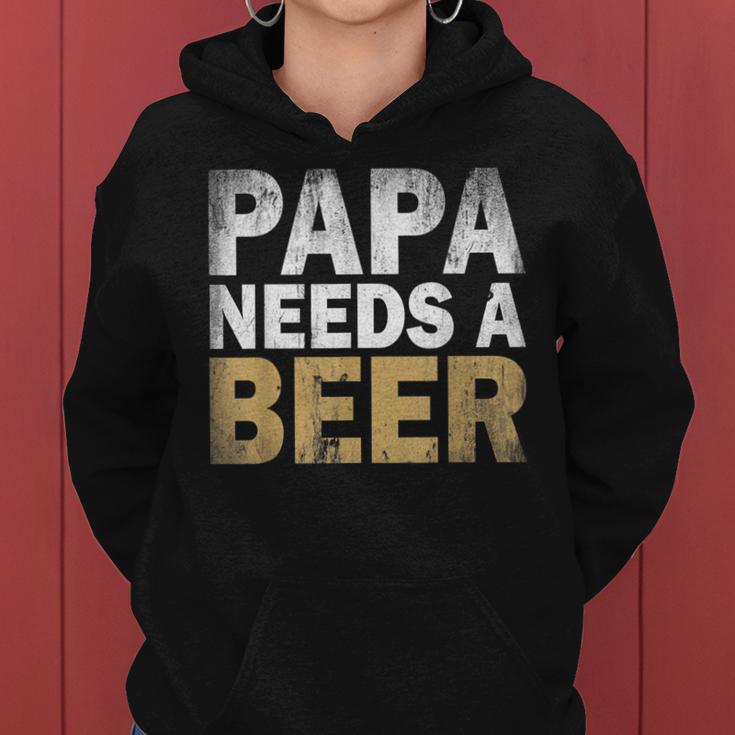 Papa Braucht Ein Bier Lustiges Herren Hoodie, Statement in Schwarz