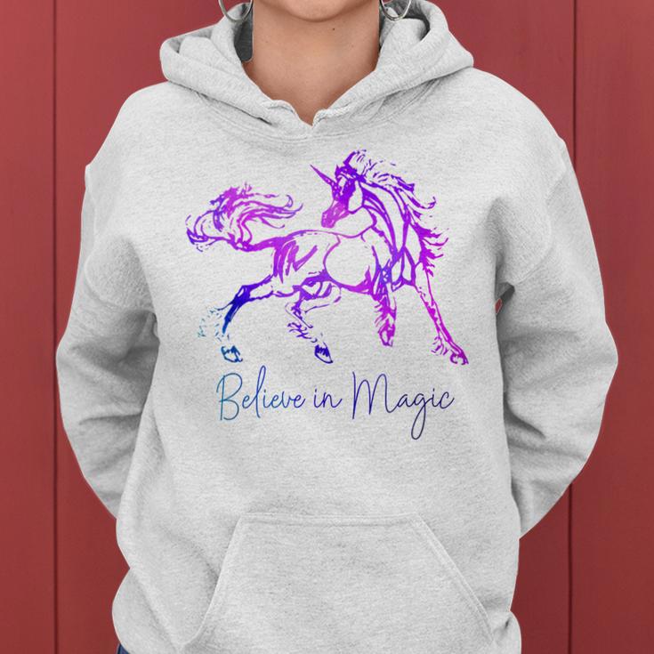 Believe In Magic Einhorn-Hoodie, Vintage-Fantasiekunst für Pferdefans