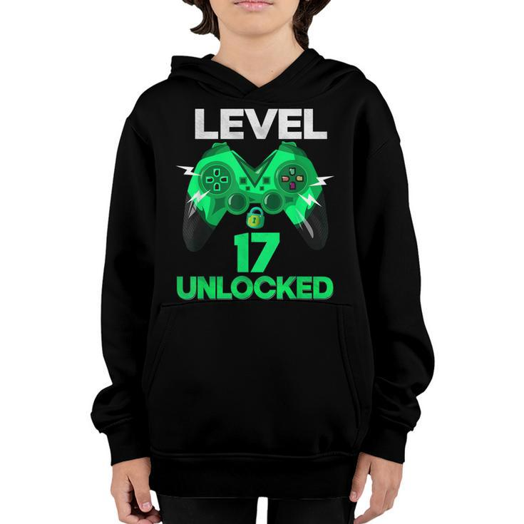 Level 17 Unlocked Birthday Boy 17 Year Old Video Game Gaming  V2 Youth Hoodie