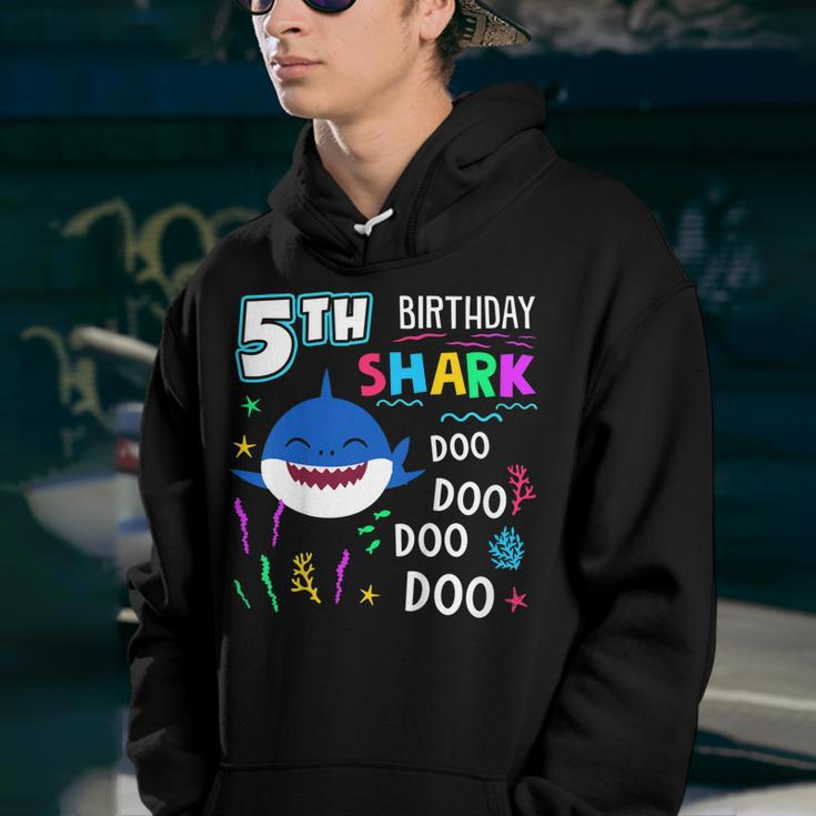 Kids Happy 5Th Birthday Shark Doo Doo 5 Years Old Gift Youth Hoodie