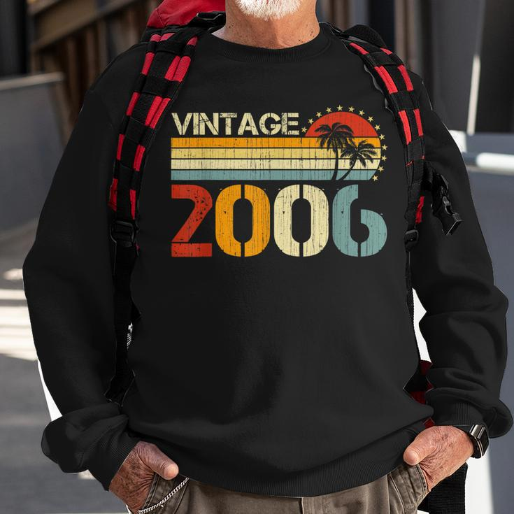 17Th Birthday Gifts Vintage 2006 Limited Edition 17 Year Old Sweatshirt Gifts for Old Men