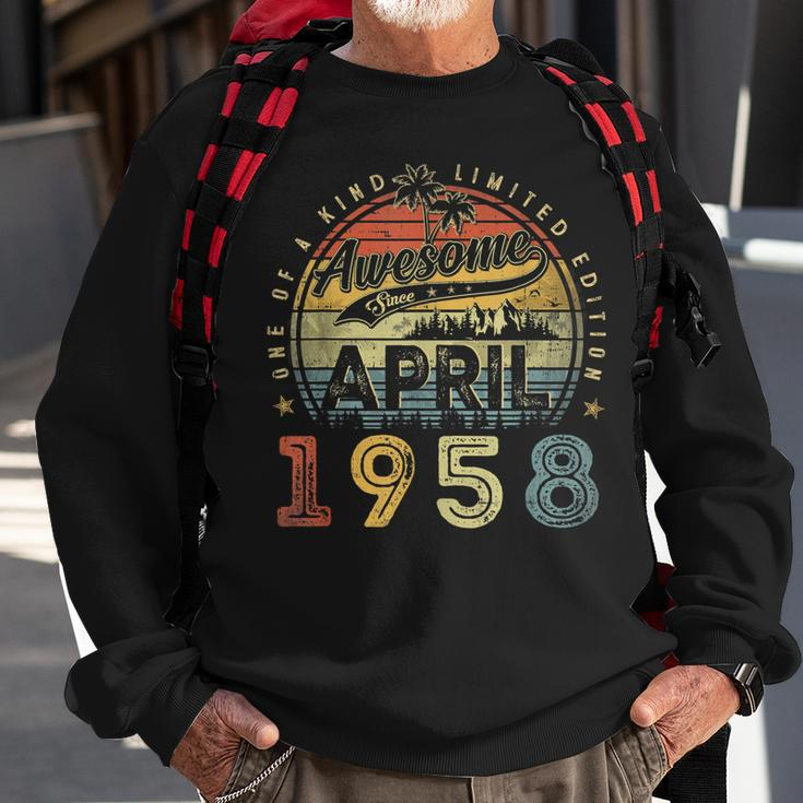 65 Year Old Awesome Since April 1958 65Th Birthday Sweatshirt Gifts for Old Men
