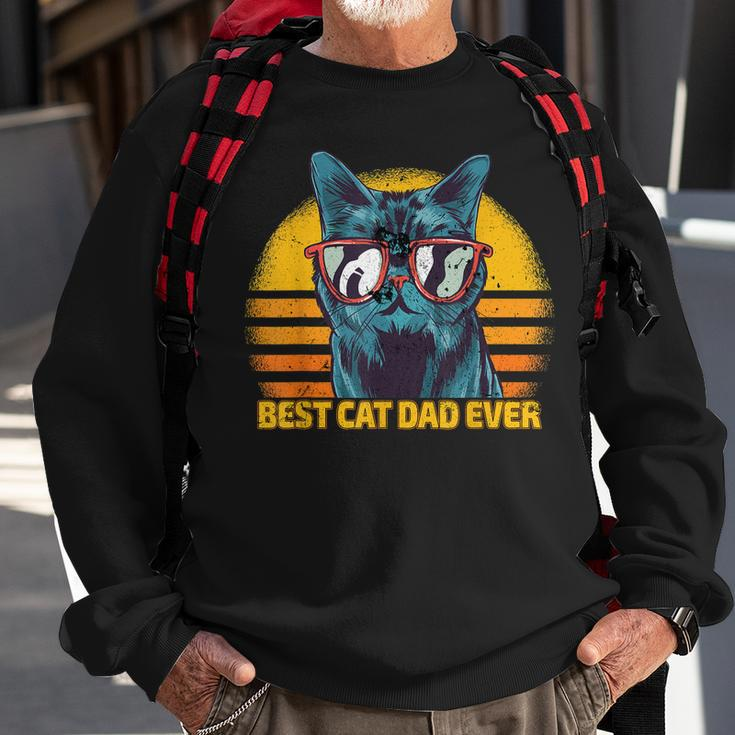 Best Cat Daddy Vintage Eighties Style Cat Retro Distressed Sweatshirt Gifts for Old Men