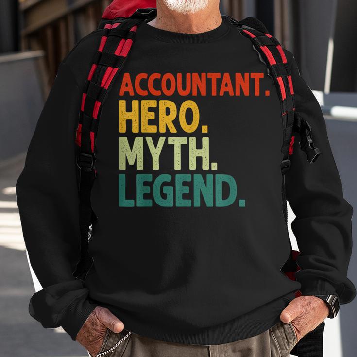 Buchhalter Hero Myth Legend Retro Vintage Buchhaltung V2 Sweatshirt Geschenke für alte Männer