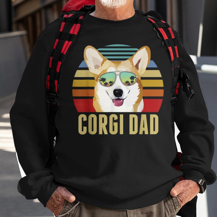 Corgi Dog Dad Vintage Retro Sunset Beach Vibe Fathers Day Sweatshirt Gifts for Old Men