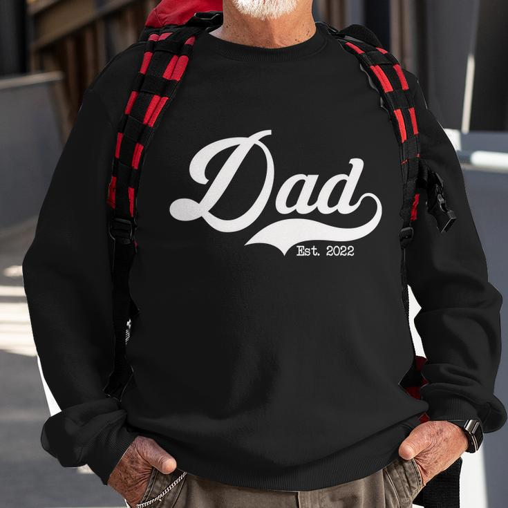 Dad Est 2022 V2 Sweatshirt Gifts for Old Men