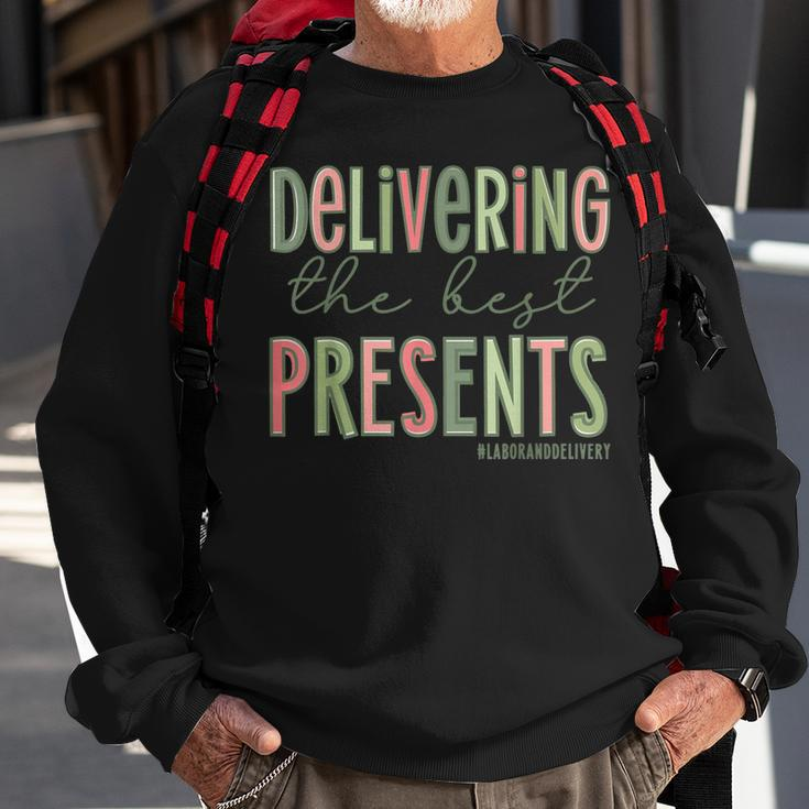 Delivering The Best Presents Xmas Labor And Delivery Nurse Men Women Sweatshirt Graphic Print Unisex Gifts for Old Men