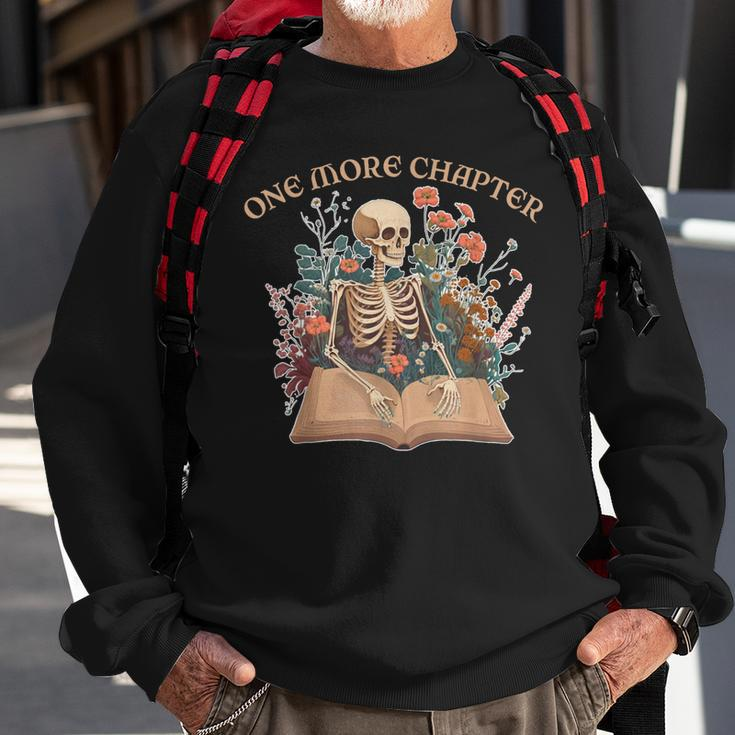 Funny One More Chapter Retro Skeleton Vintage Book Lover Sweatshirt Gifts for Old Men