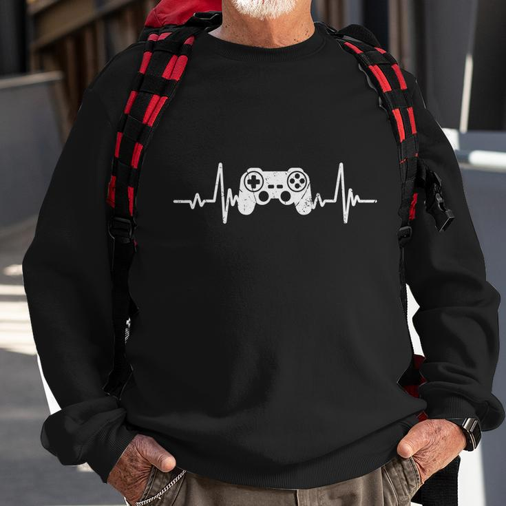 Gamer Heartbeat Video Game Controller Gaming Vintage Retro Sweatshirt Gifts for Old Men