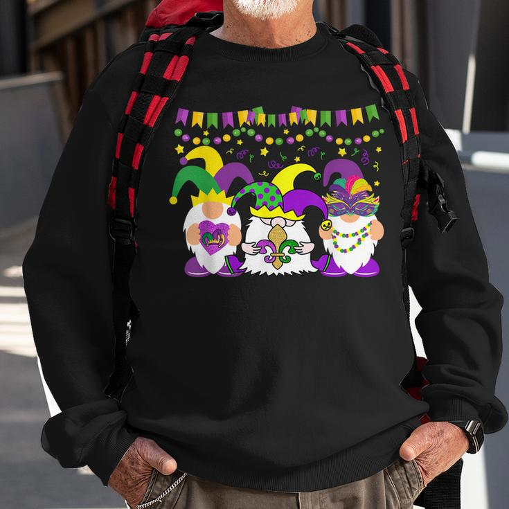 Mardi Gras Gnome Holding Mask Love Mardi Gras Costume Outfit Sweatshirt Gifts for Old Men