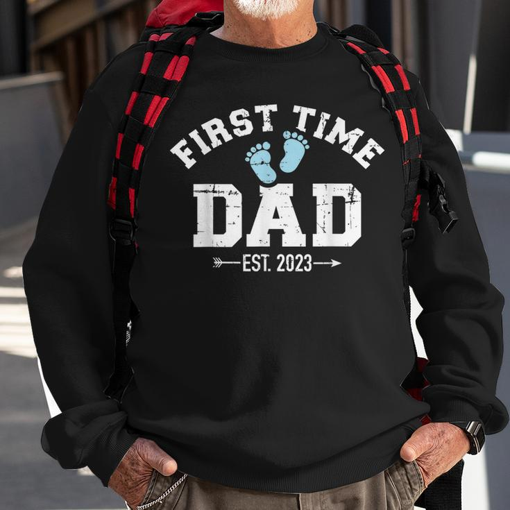 Mens First Time Dad 2023 Pregnancy Announcement Sweatshirt Gifts for Old Men