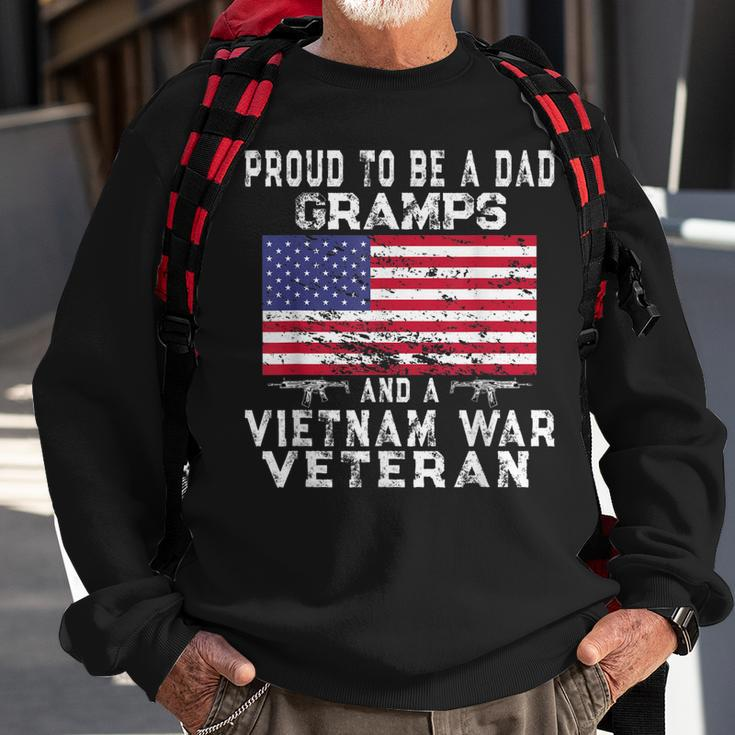 Mens Proud Dad Gramps Vietnam Veteran - Vintage Us Flag Grandpa Sweatshirt Gifts for Old Men