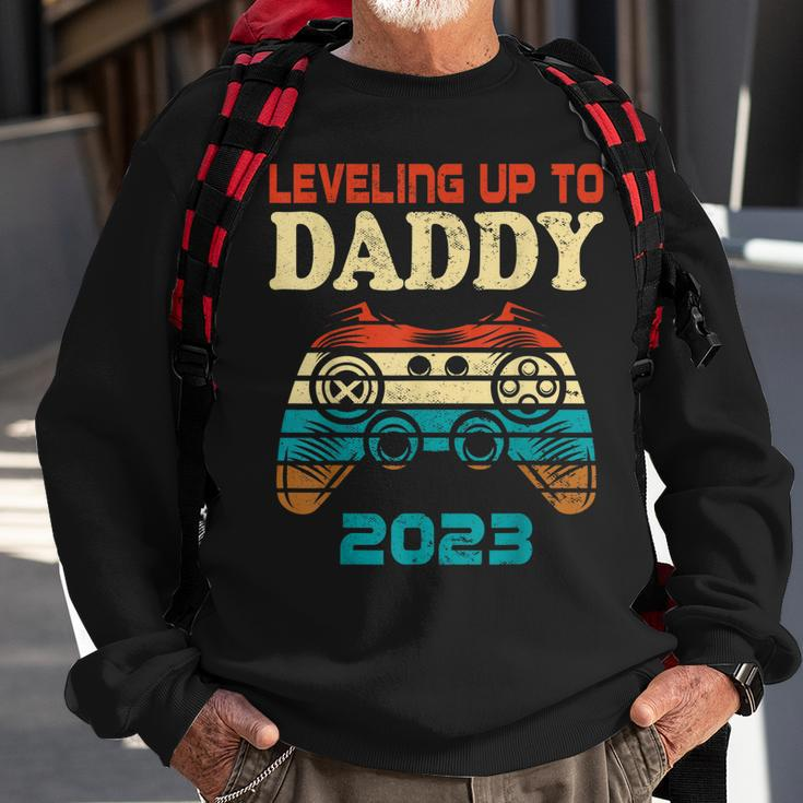 Mens Retro Vintage Leveling Up To Daddy 2023 Promoted To Dad Sweatshirt Gifts for Old Men