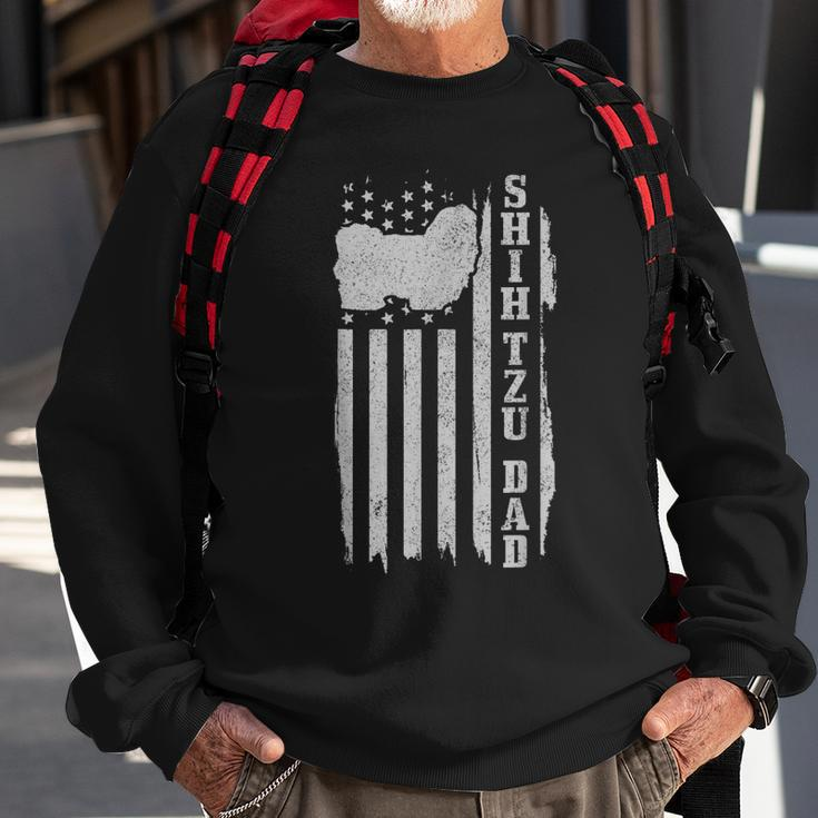 Mens Shih Tzu Dad American Flag Vintage Patriotic Shih Tzu Dog Sweatshirt Gifts for Old Men