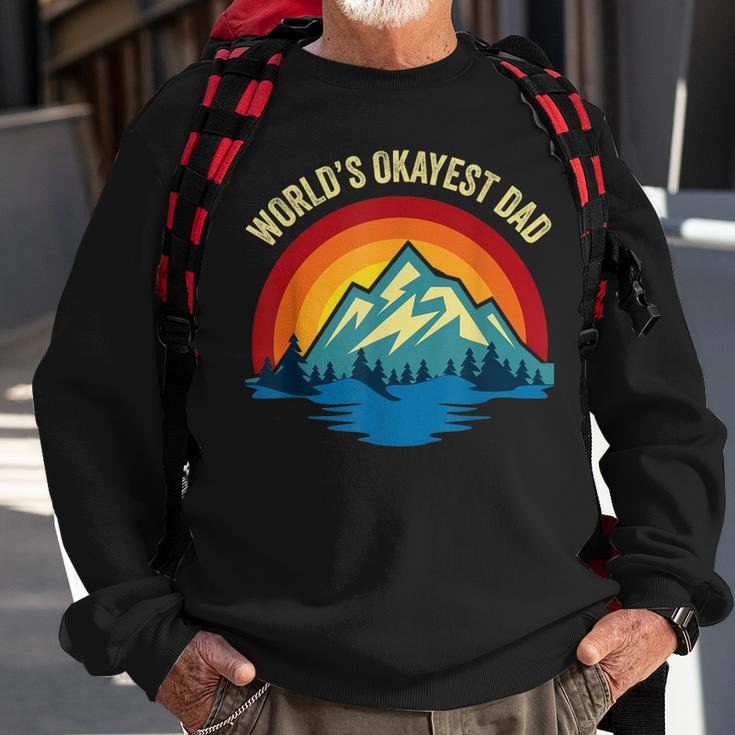 Mens Worlds Okayest Dad - Funny Father Gift Retro Vintage Sweatshirt Gifts for Old Men