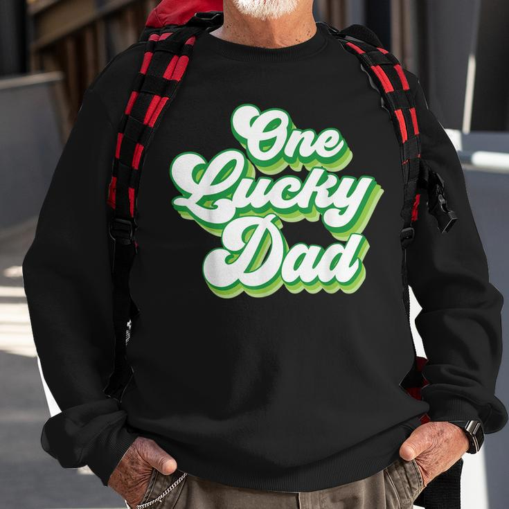 One Lucky Dad Retro Vintage St Patricks Day Sweatshirt Gifts for Old Men