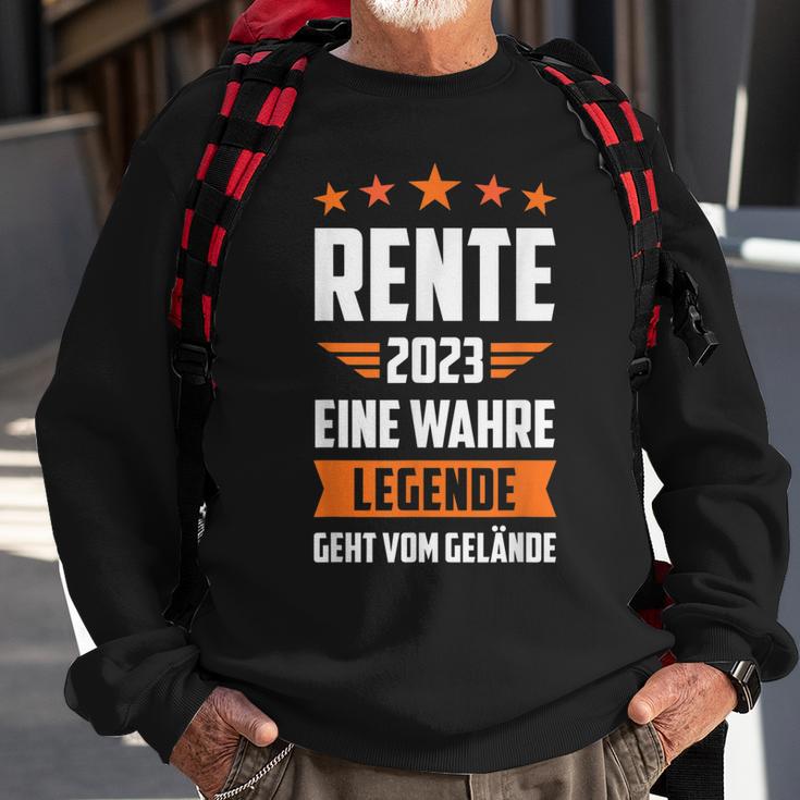 Rentner 2023 Eine Legende Geht In Rente V2 Sweatshirt Geschenke für alte Männer