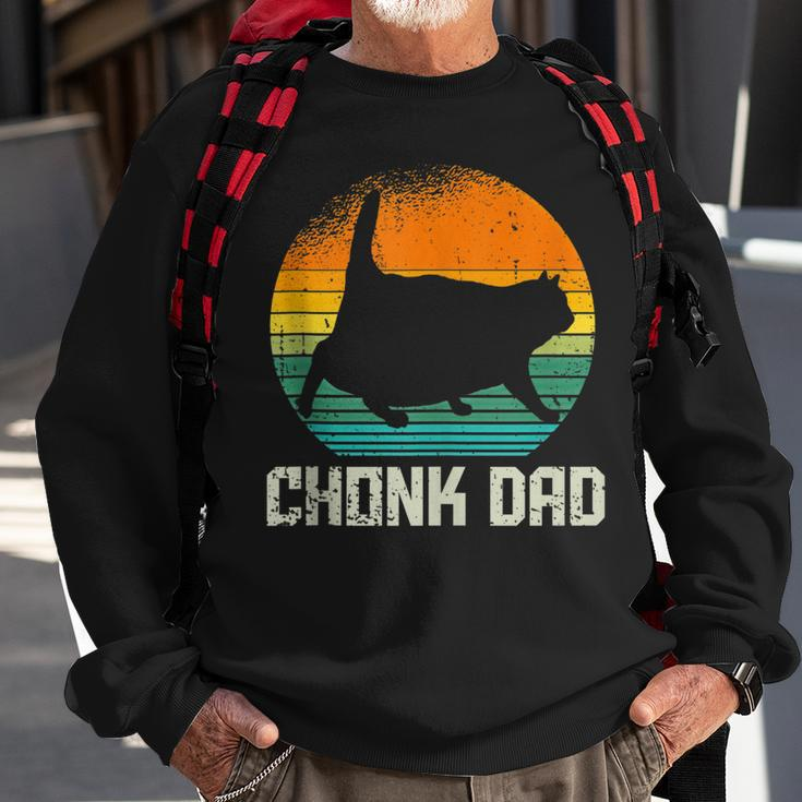 Retro Vintage Style Funny Fat Daddy Cat Meme Chonk Cat Dad V2 Sweatshirt Gifts for Old Men
