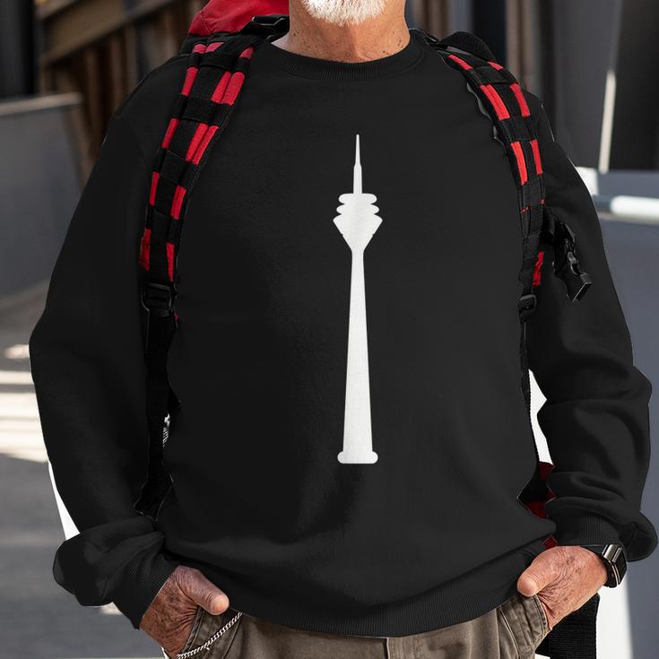 Schwarzes Sweatshirt mit Weißem Turmdruck Motiv, Modisches Stadtdesign Tee Geschenke für alte Männer