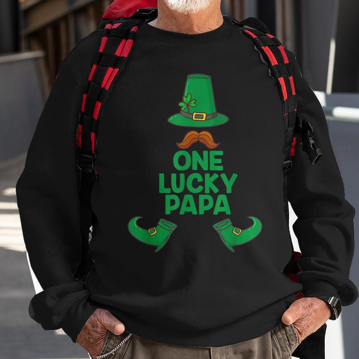 St Paddys Day One Lucky Papa Fathers Day Saint Patricks Sweatshirt Gifts for Old Men