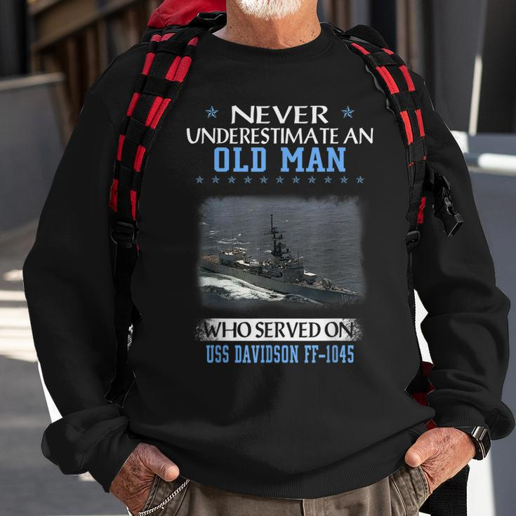 Uss Davidson Ff-1045 Veterans Day Father Day Sweatshirt Gifts for Old Men