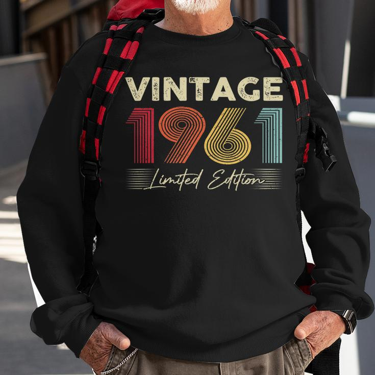 Vintage 1961 Wedding Anniversary Born In 1961 Birthday Party V2 Sweatshirt Gifts for Old Men