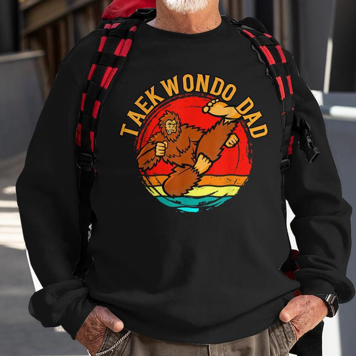 Vintage Big Foot Taekwondo Dad Sweatshirt Gifts for Old Men