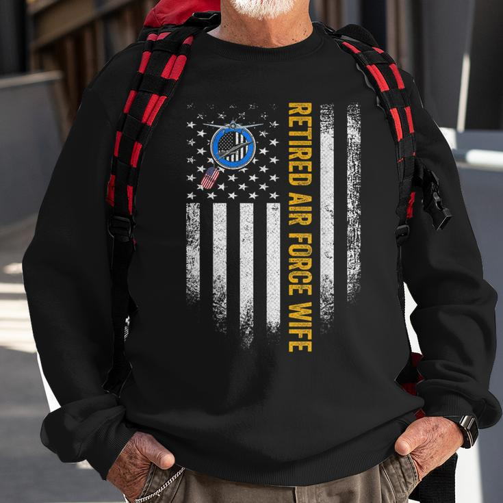 Vintage Usa American Flag Retired Us Air Force Veteran Wife Men Women Sweatshirt Graphic Print Unisex Gifts for Old Men
