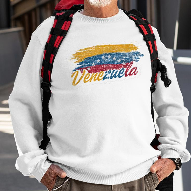 Latin American Gift Venezuela Flag Caracas Pride Venezuela Sweatshirt Gifts for Old Men