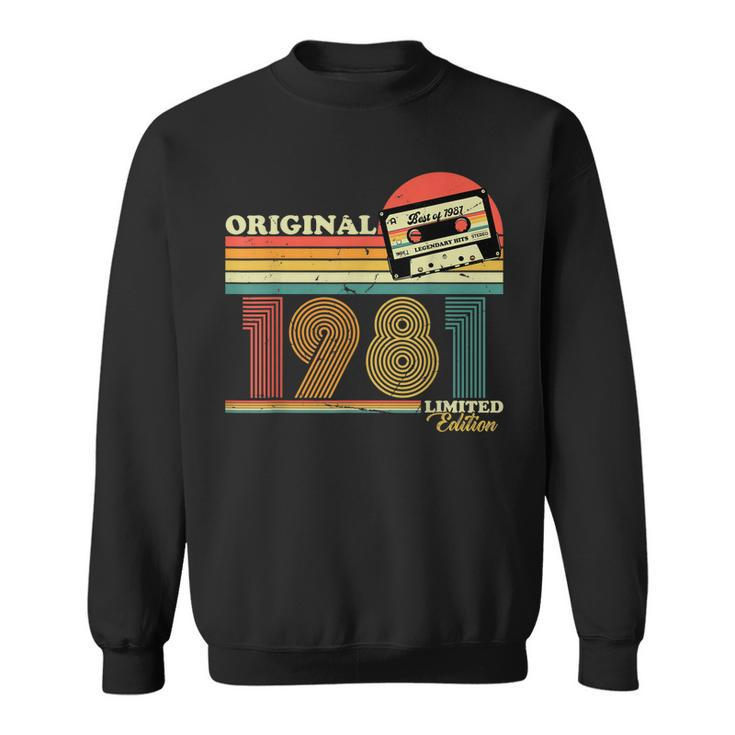 1981 Vintage Birthday Retro Limited Edition Men Woman Gift  Sweatshirt